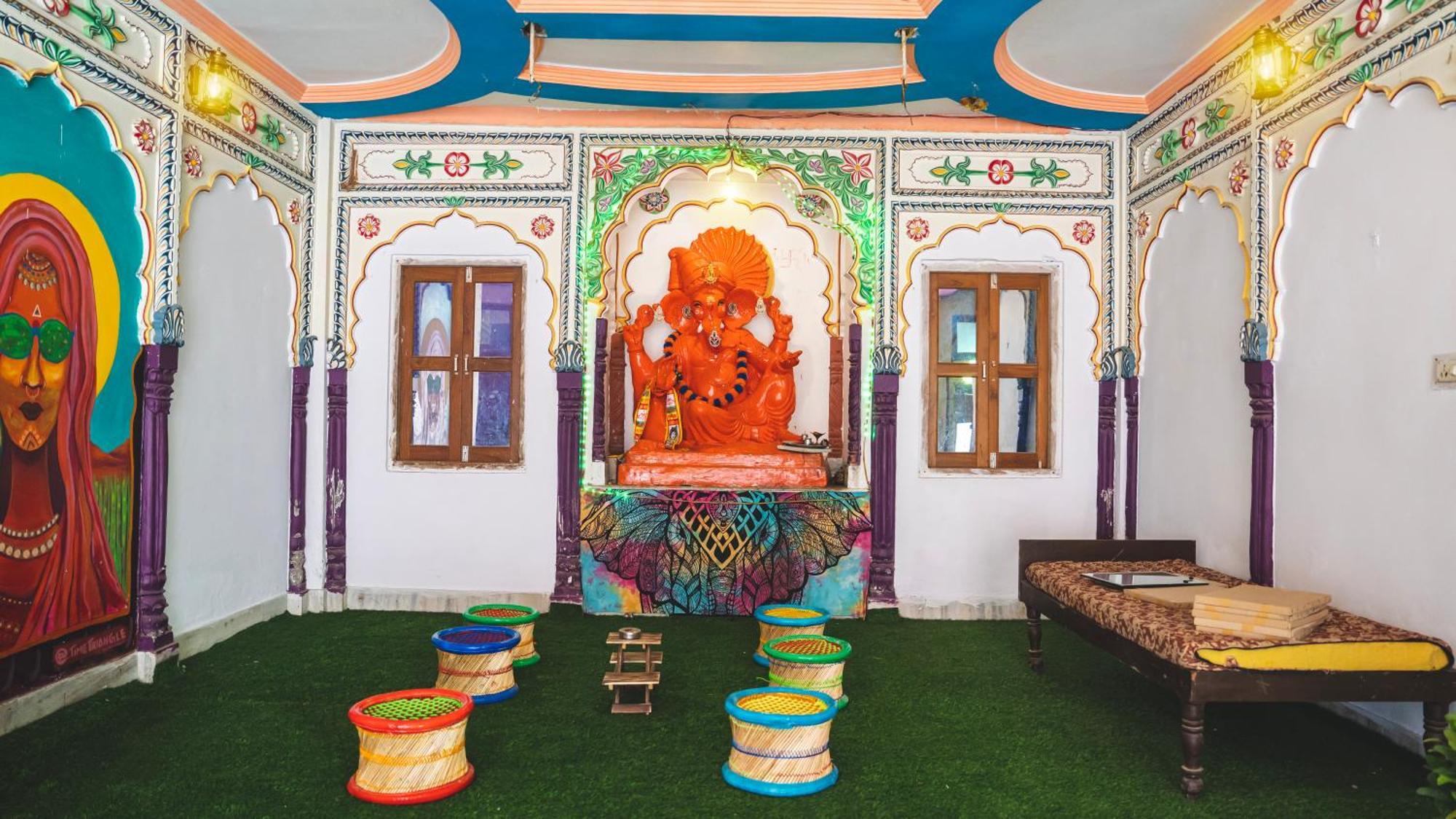 Safar Hostel Pushkar Eksteriør billede